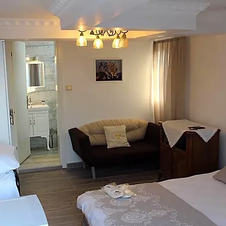 Silenos Boutique Szálloda 3*